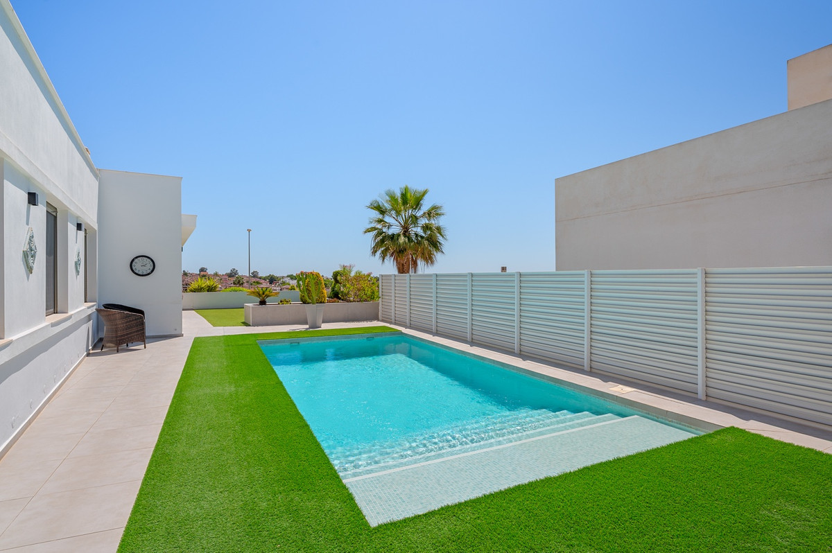 ShowFeedImage House – Detached Villa in San Fulgencio