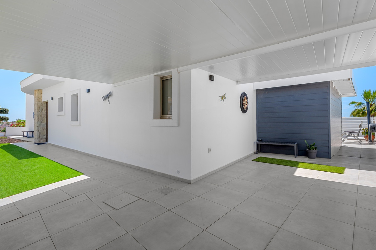 ShowFeedImage House – Detached Villa in San Fulgencio