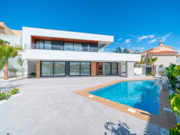 House – Detached Villa in Rojales