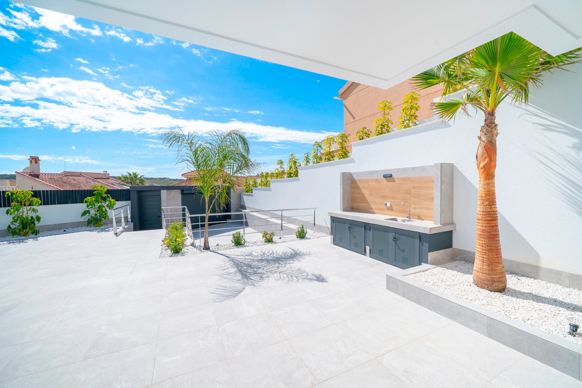 House – Detached Villa in Rojales