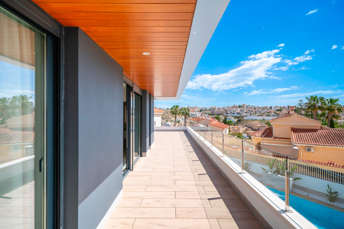 House – Detached Villa in Rojales