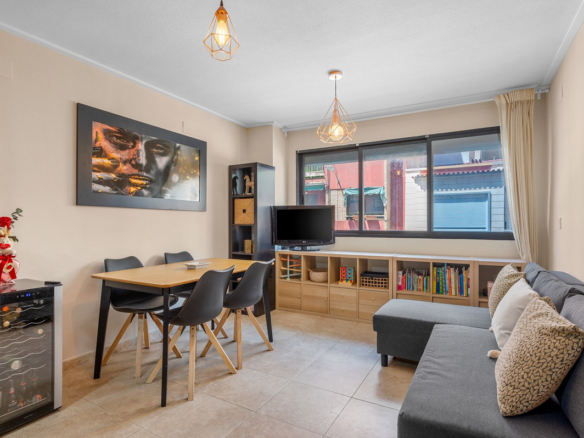 Apartment – Ground Floor Apartment in Alicante
