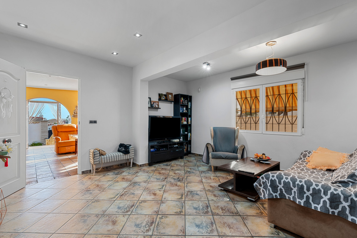 House – Detached Villa in Rojales