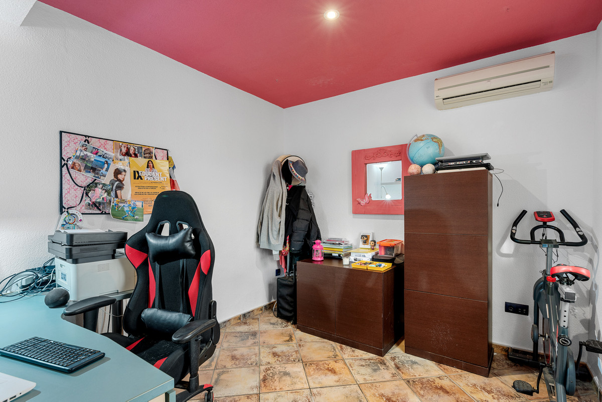 House – Detached Villa in Rojales