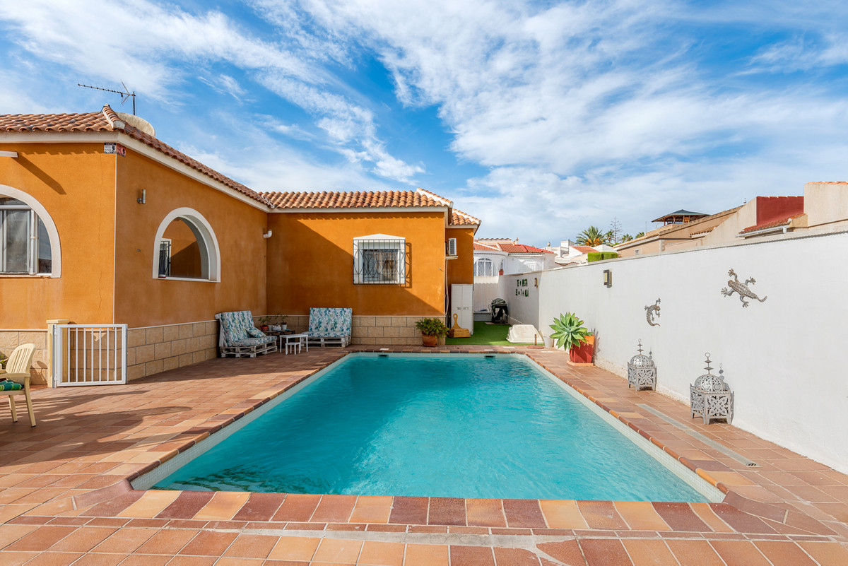 House – Detached Villa in Rojales