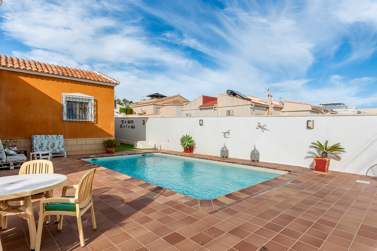 House – Detached Villa in Rojales