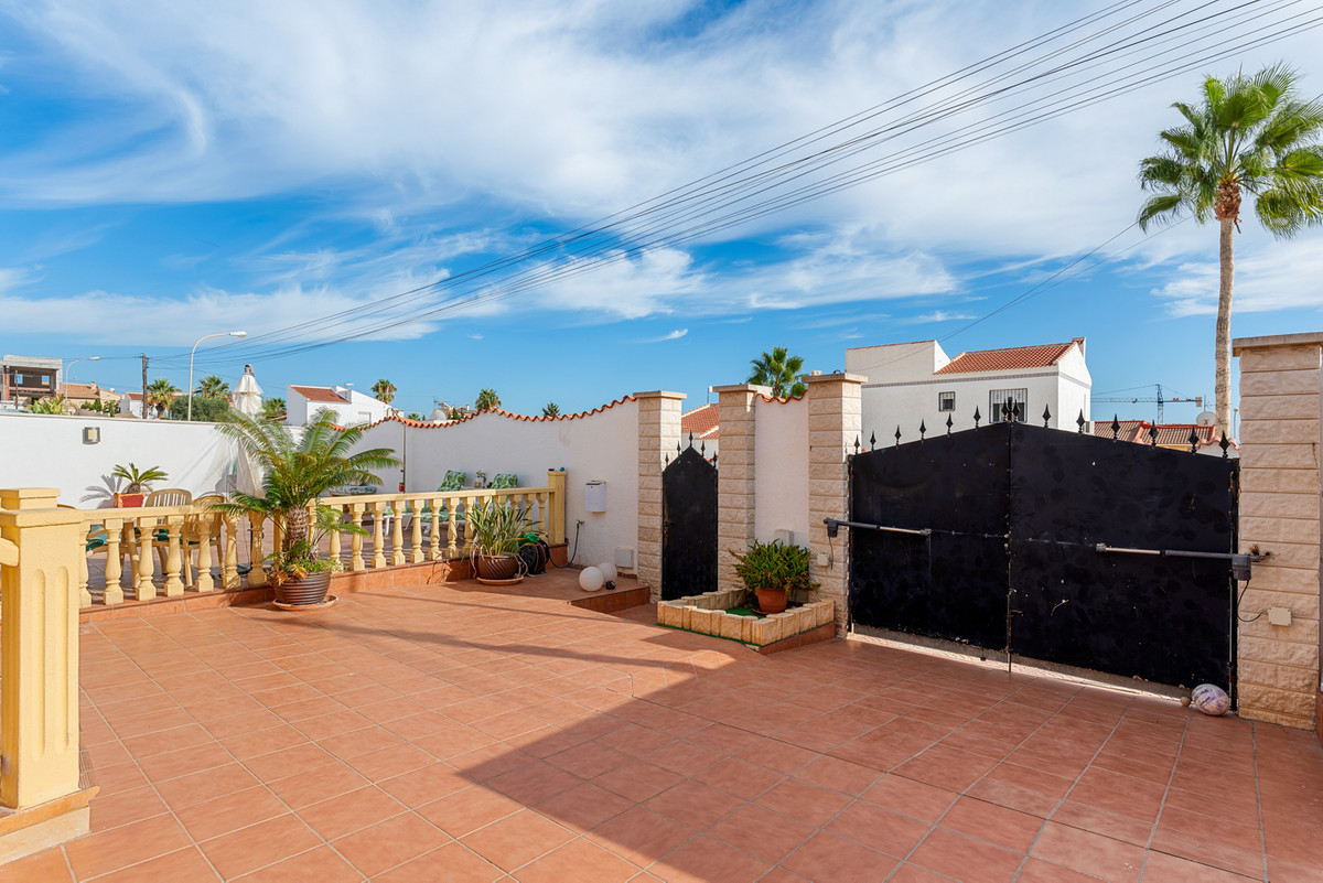 House – Detached Villa in Rojales