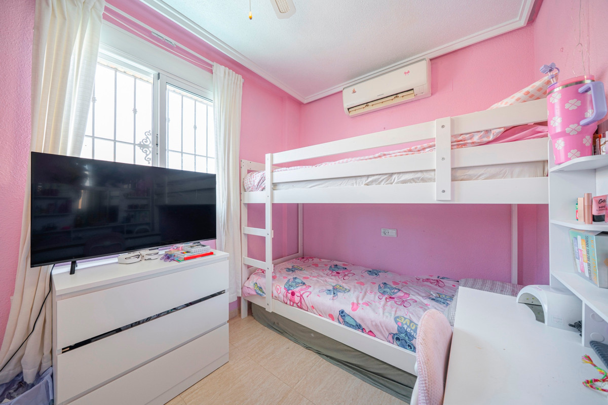 ShowFeedImage House – Quad in Rojales