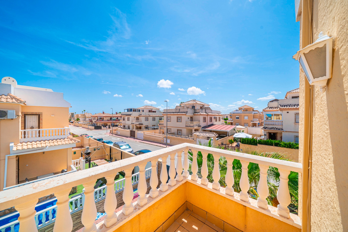 ShowFeedImage House – Quad in Rojales