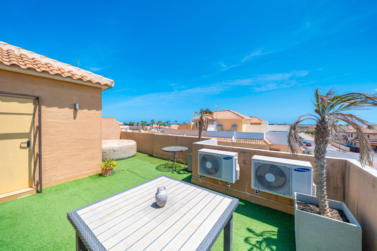 ShowFeedImage House – Quad in Rojales