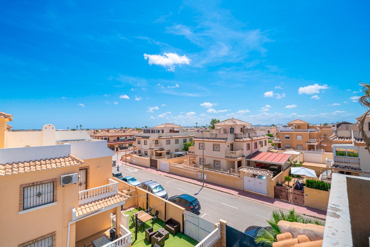 ShowFeedImage House – Quad in Rojales