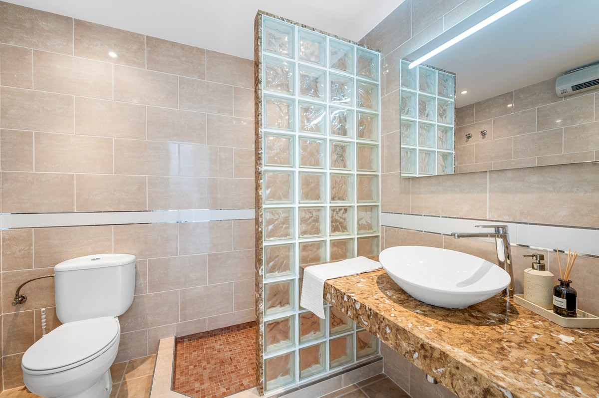 ShowFeedImage House – Semi-Detached House in Rojales