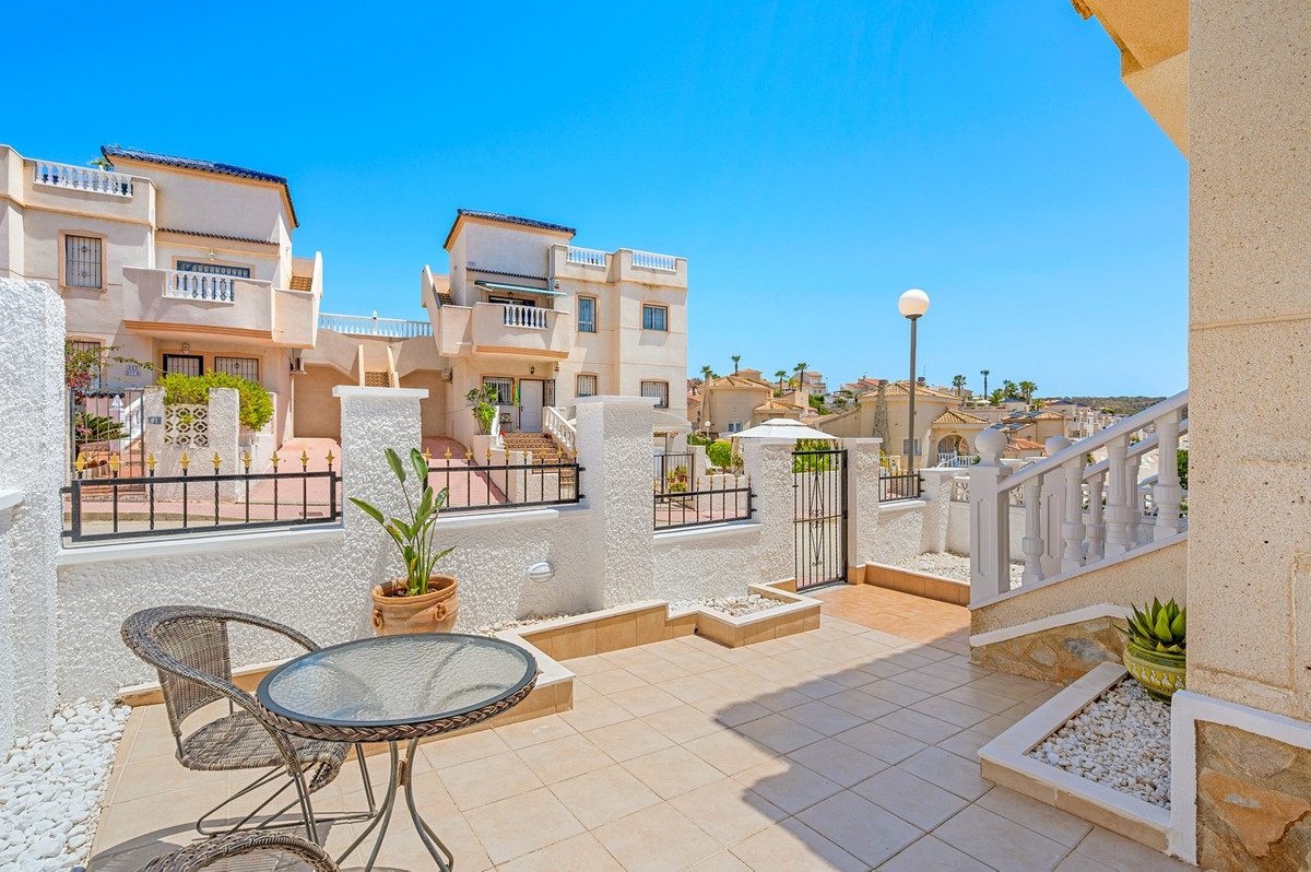 ShowFeedImage House – Semi-Detached House in Rojales