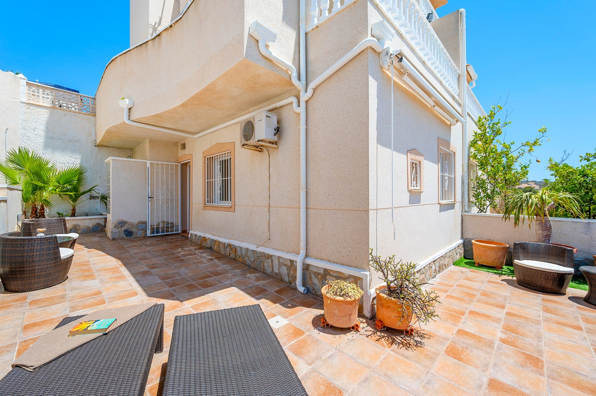 ShowFeedImage House – Semi-Detached House in Rojales