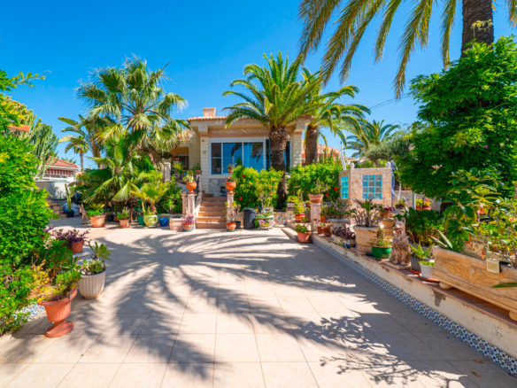 House – Detached Villa in Rojales