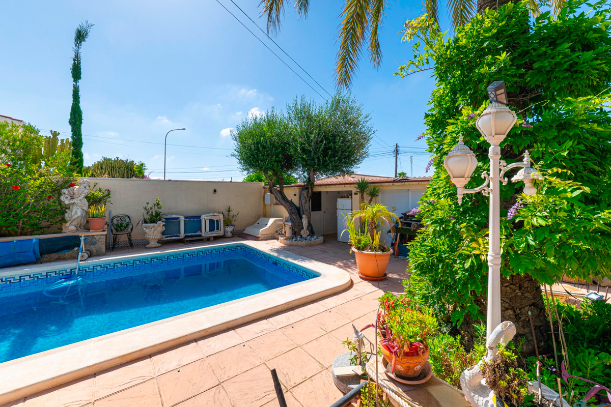 ShowFeedImage House – Detached Villa in Rojales