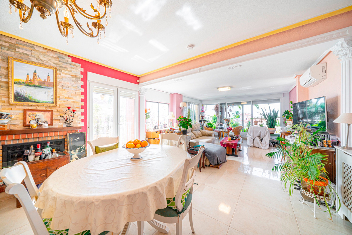ShowFeedImage House – Detached Villa in Rojales