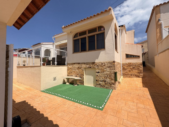 House – Detached Villa in San Fulgencio