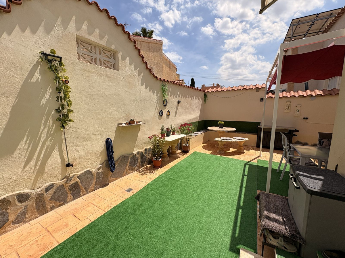 House – Detached Villa in San Fulgencio