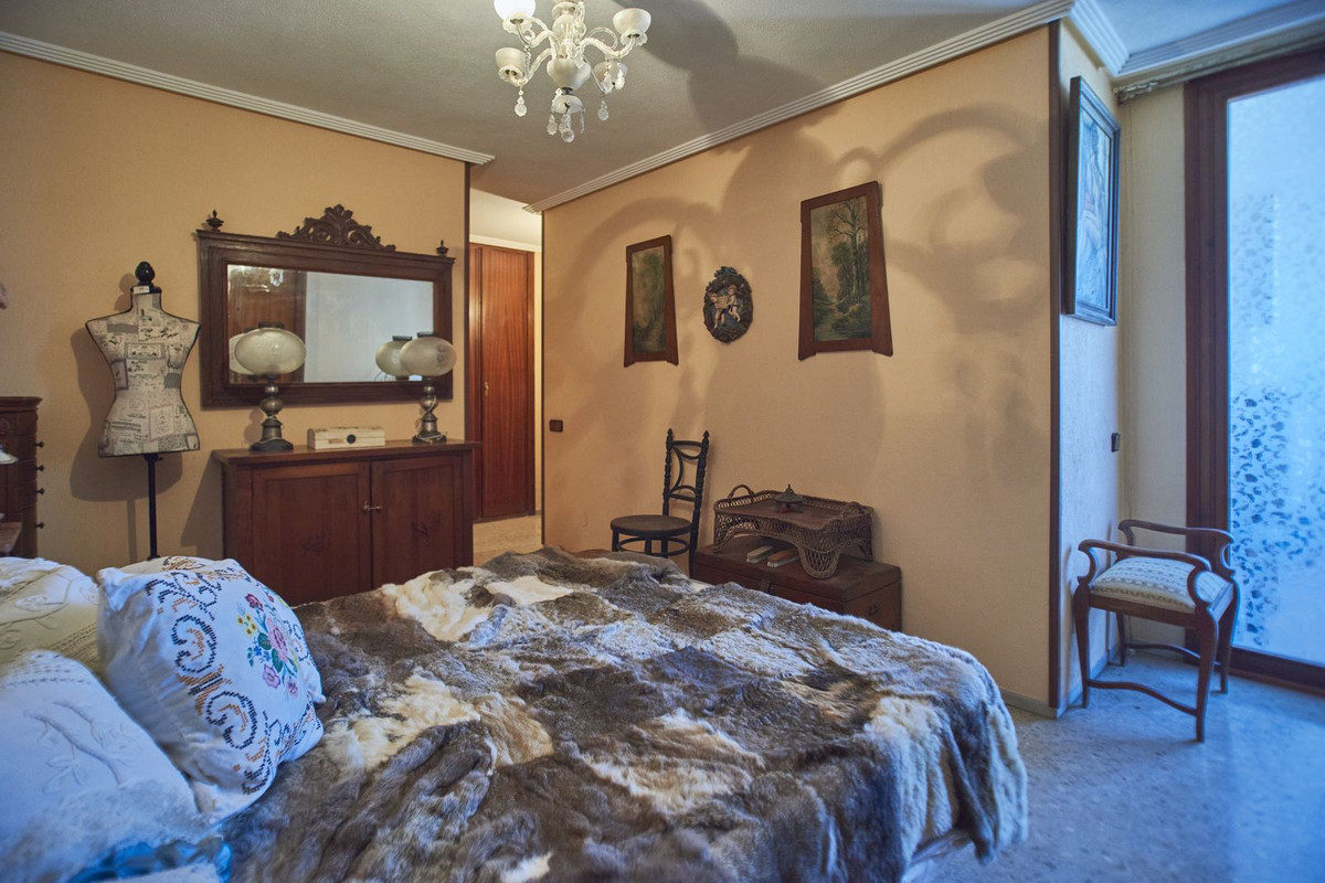 ShowFeedImage Apartment – Middle Floor Apartment in Alicante