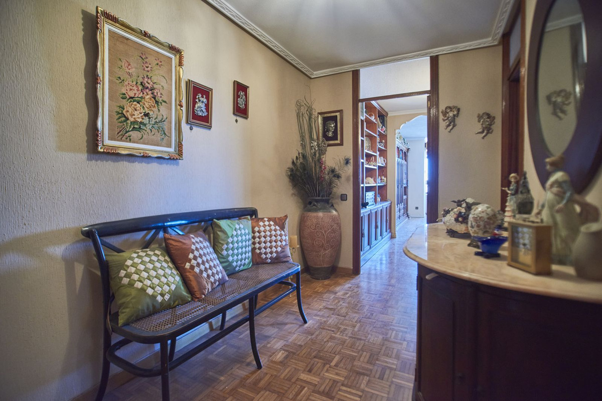 ShowFeedImage Apartment – Middle Floor Apartment in Alicante