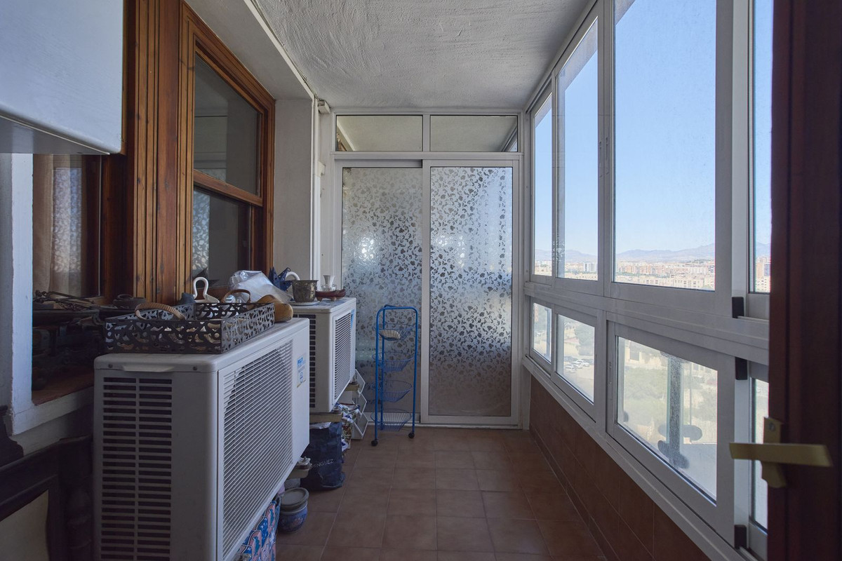 ShowFeedImage Apartment – Middle Floor Apartment in Alicante