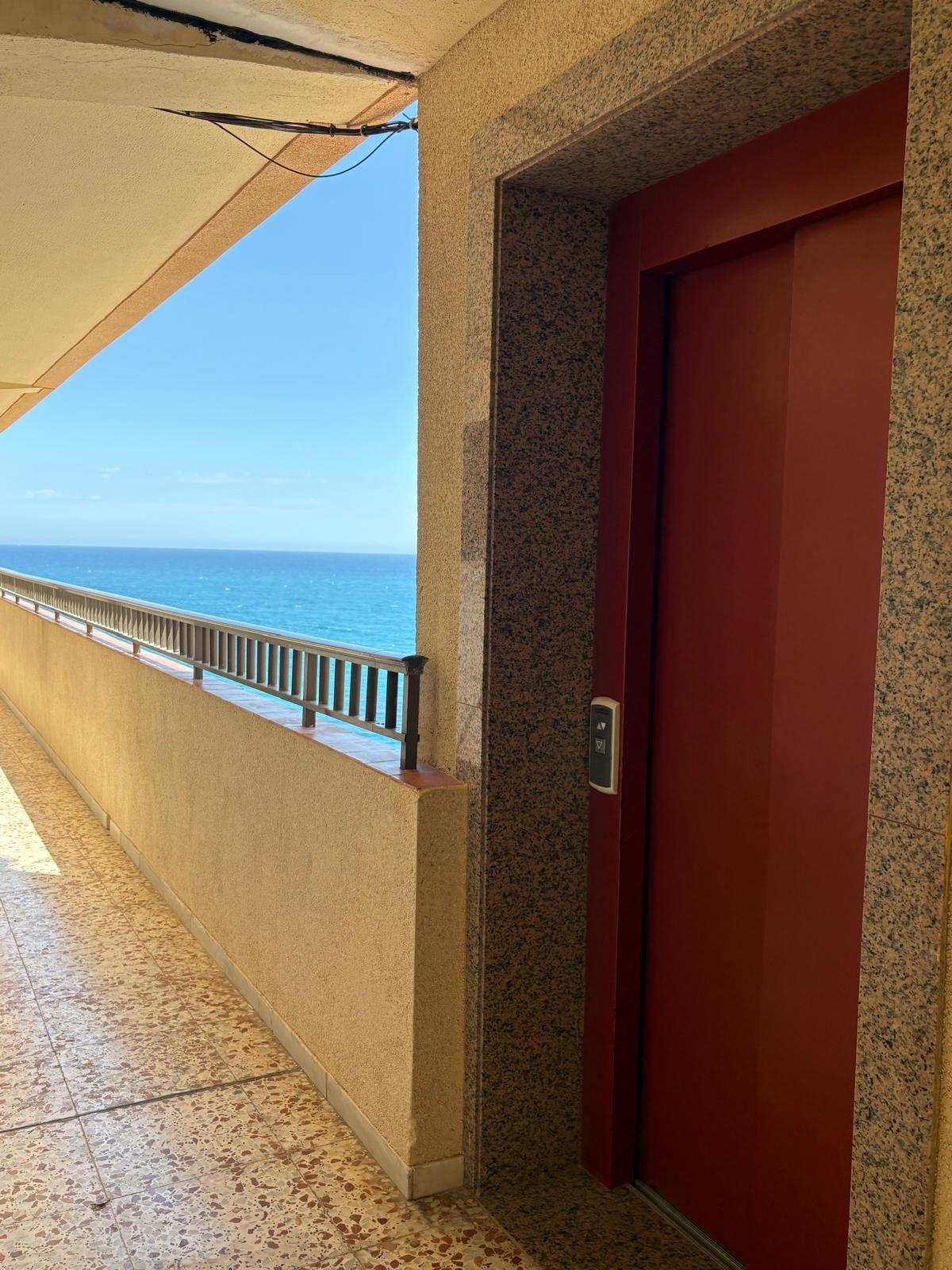 Apartment – Middle Floor Apartment in Torrevieja