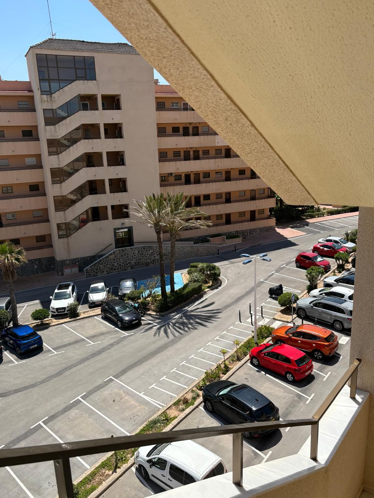 Apartment – Middle Floor Apartment in Torrevieja