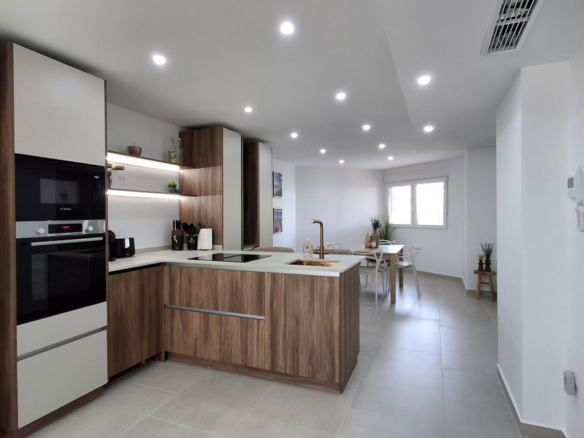 Apartment – Middle Floor Apartment in Torrevieja
