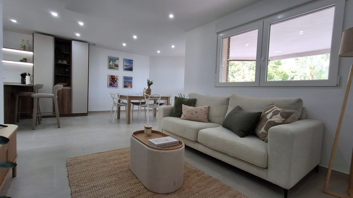 Apartment – Middle Floor Apartment in Torrevieja
