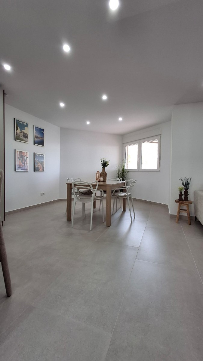 Apartment – Middle Floor Apartment in Torrevieja