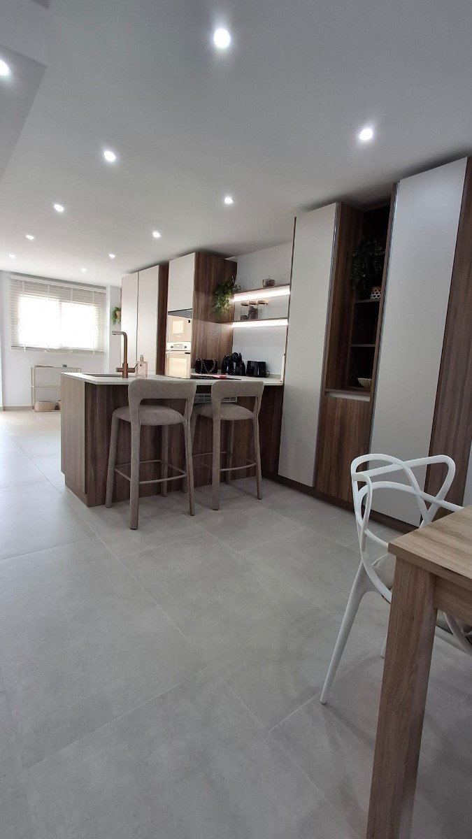 Apartment – Middle Floor Apartment in Torrevieja