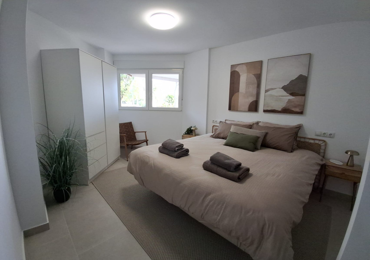 Apartment – Middle Floor Apartment in Torrevieja