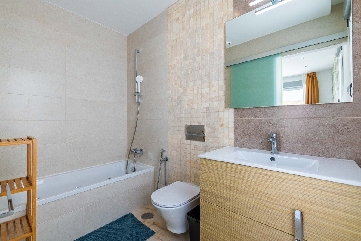 House – Detached Villa in Rojales