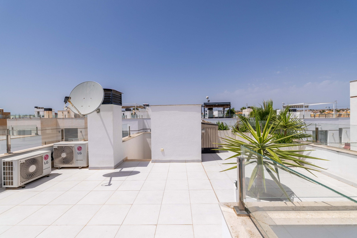 House – Detached Villa in Rojales