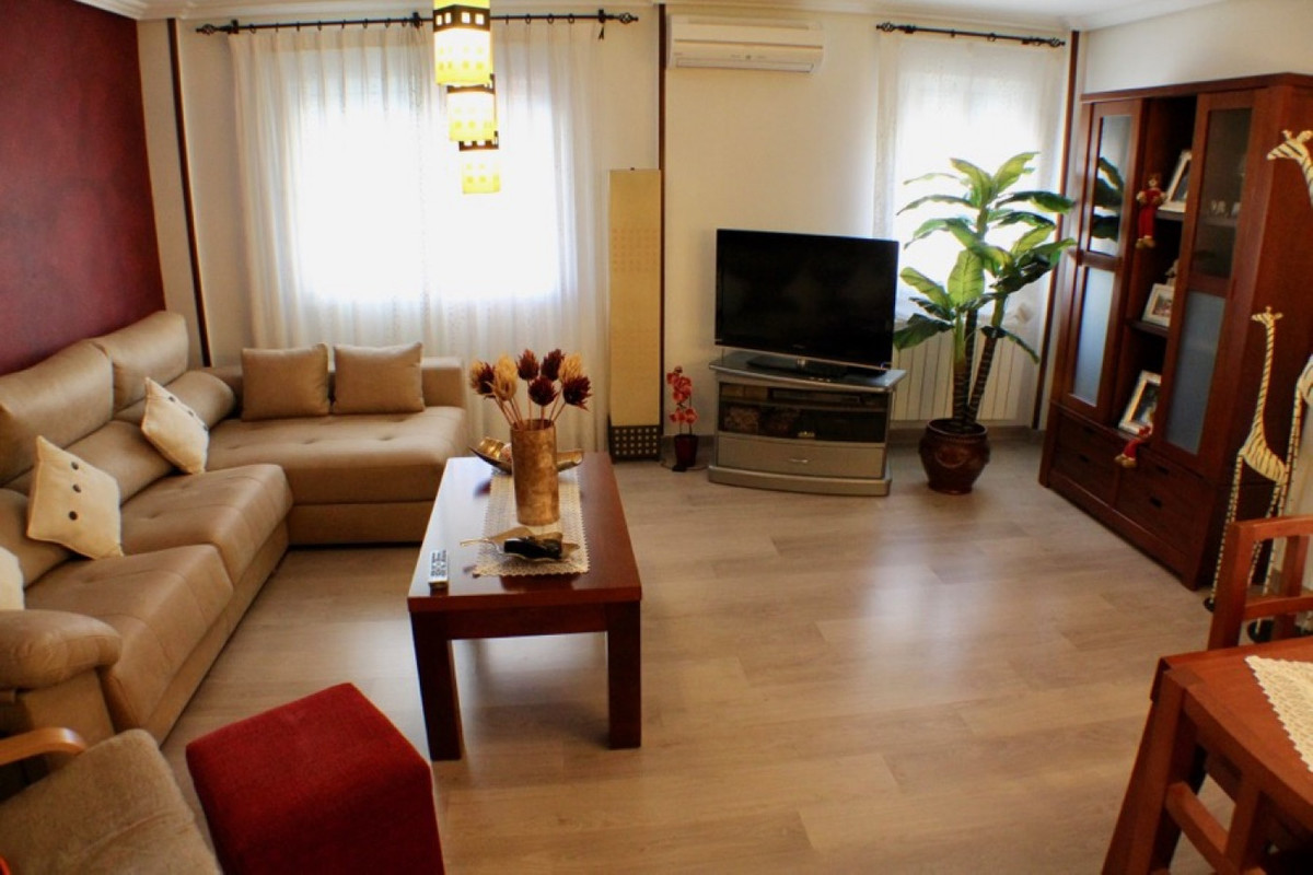 ShowFeedImage House – Detached Villa in La Nucia
