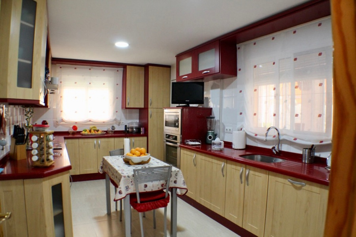 ShowFeedImage House – Detached Villa in La Nucia