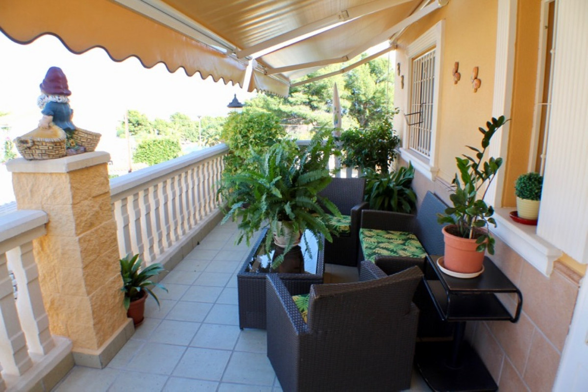 ShowFeedImage House – Detached Villa in La Nucia