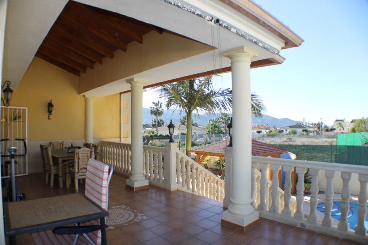 House – Detached Villa in L'Alfás del Pi