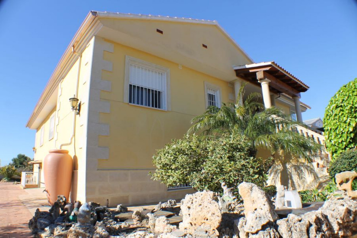House – Detached Villa in L'Alfás del Pi