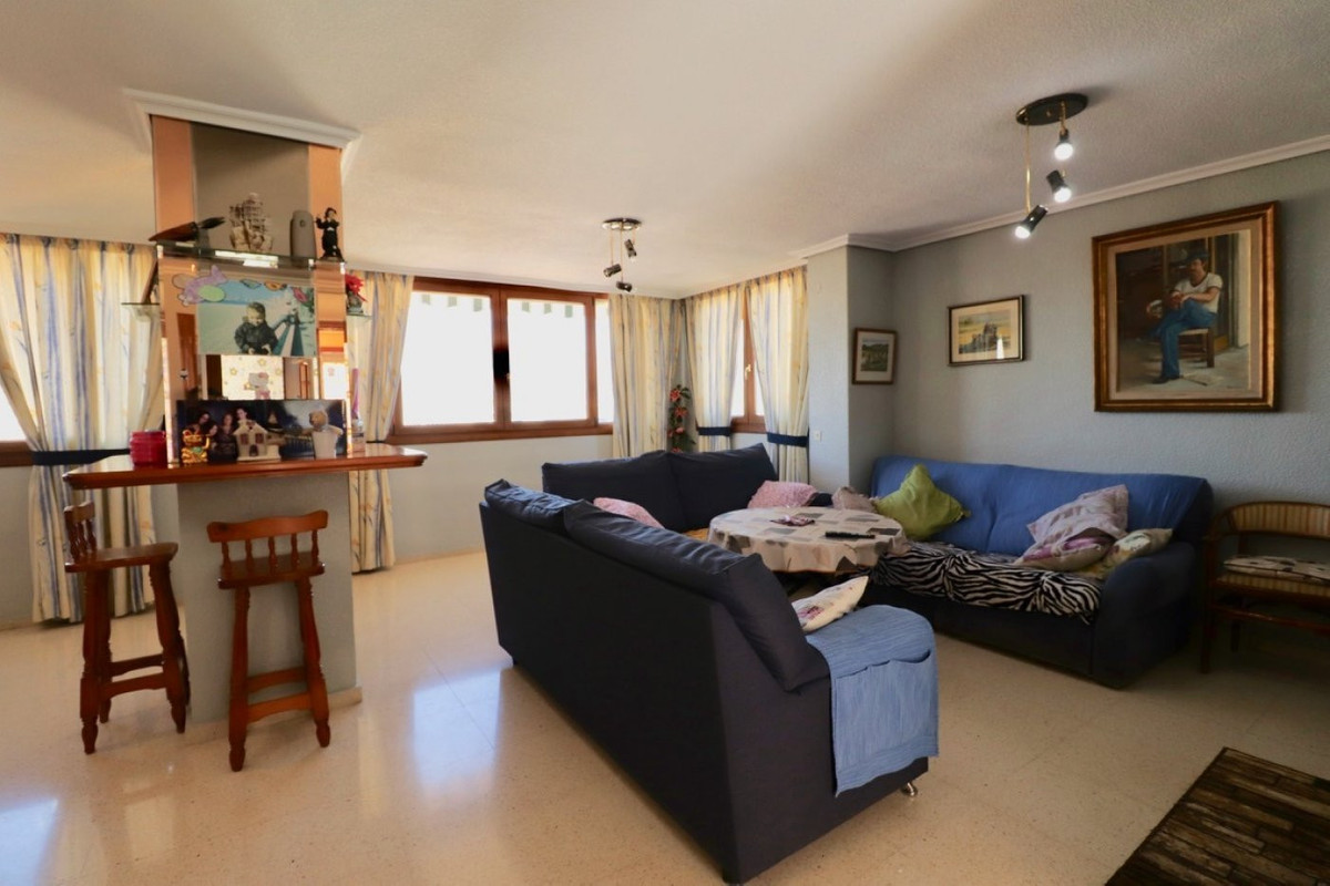ShowFeedImage House – Detached Villa in Benidorm