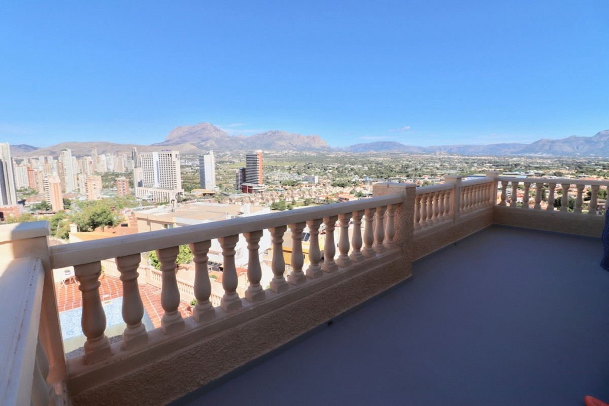 ShowFeedImage House – Detached Villa in Benidorm