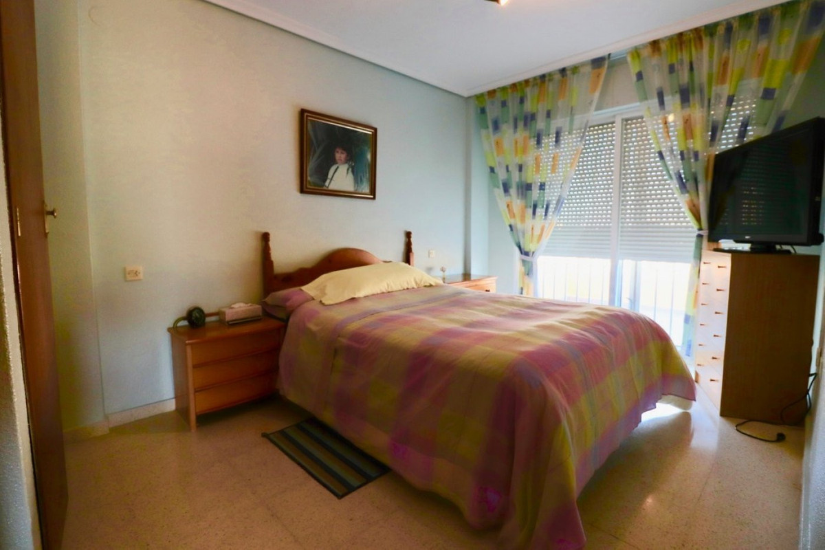ShowFeedImage House – Detached Villa in Benidorm