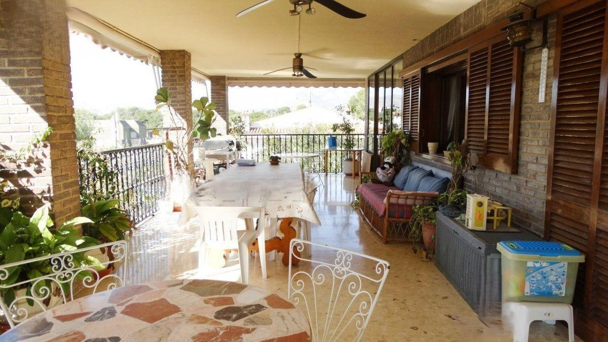 ShowFeedImage House – Detached Villa in Benidorm