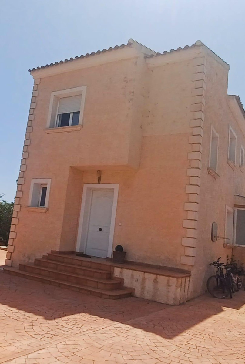 House – Detached Villa in La Nucia