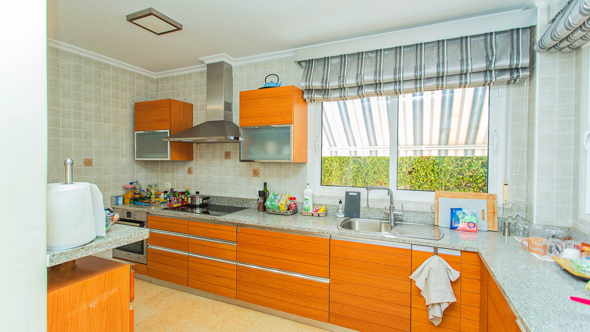 House – Detached Villa in Torrevieja