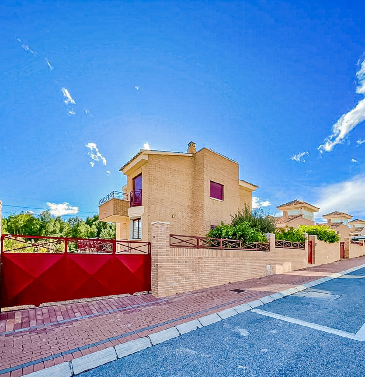 ShowFeedImage House – Detached Villa in La Nucia