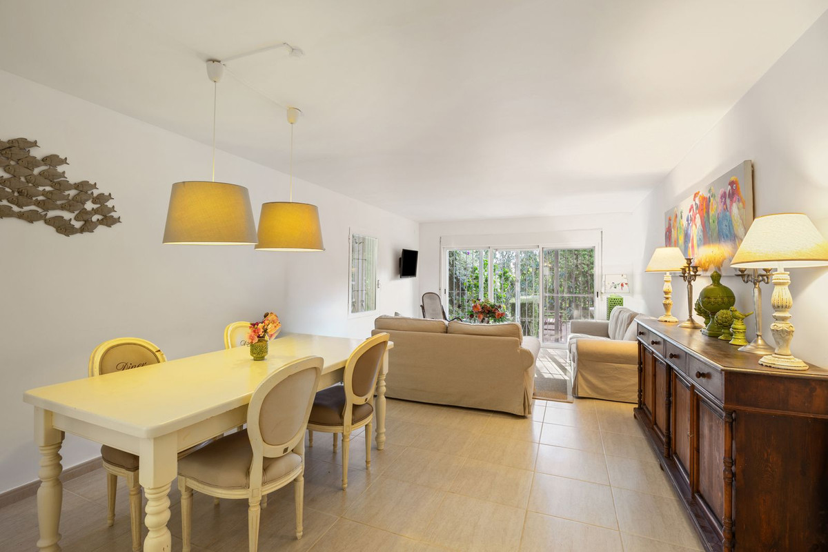 ShowFeedImage House – Detached Villa in Altea