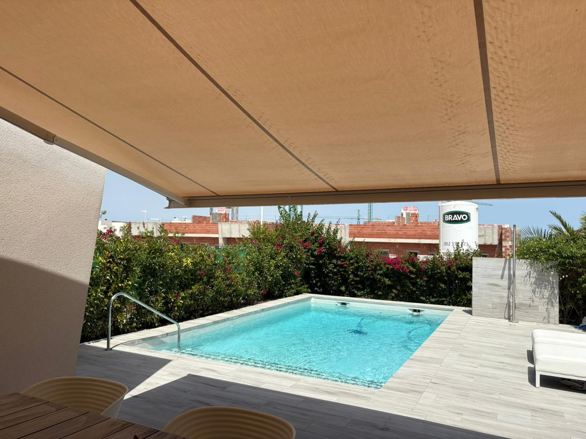 ShowFeedImage House – Detached Villa in Algorfa