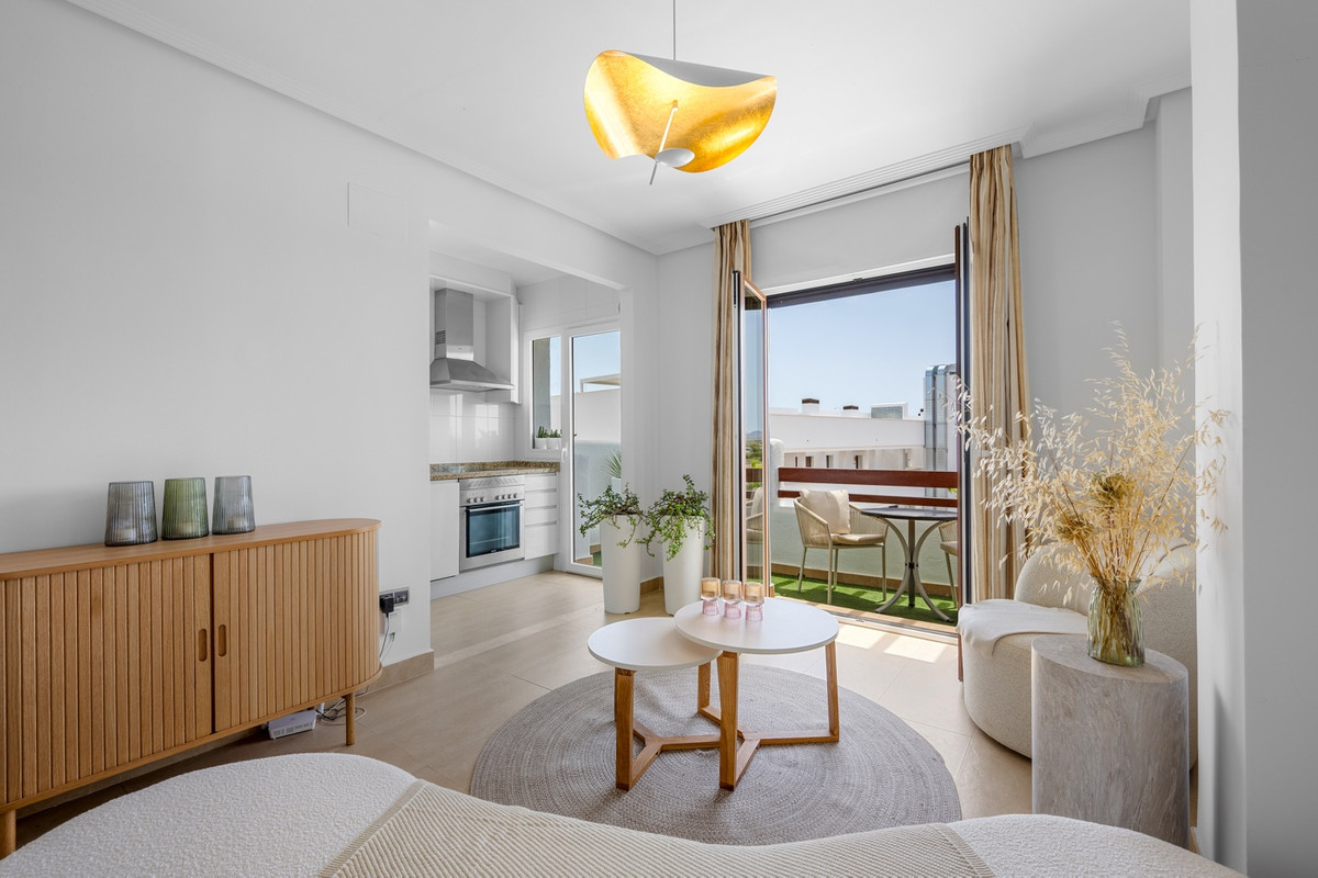 Apartment – Top Floor Apartment in Los Alcazares